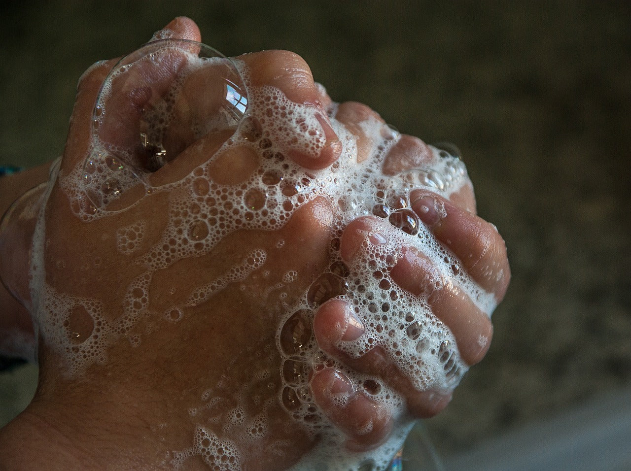 savon solide, comment bien se laver, savon naturel, laver la peau avec du savon